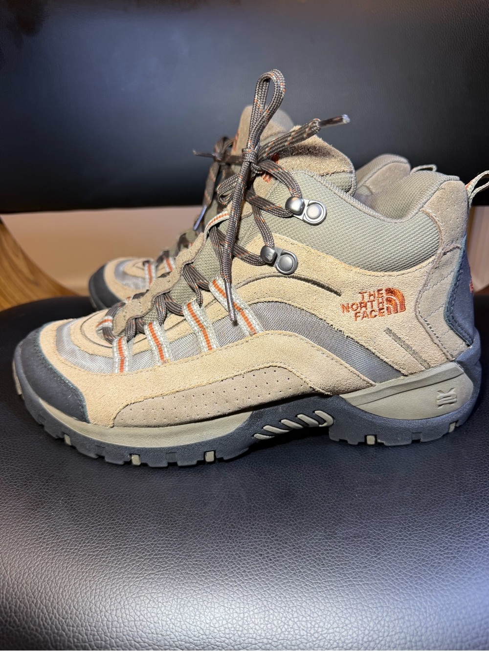 The North Face Tan and Gray Waterproof Hiking Boots Men’s Sz 8.5 - Picture 5 of 13